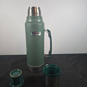 Pre-owned Green Stanley 1.1 qt Stainless Vacuum Thermos (EN12546-1)